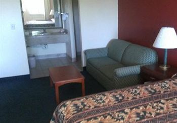 Econo Lodge Норуолк Экстерьер фото