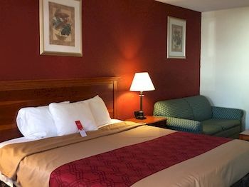 Econo Lodge Норуолк Экстерьер фото